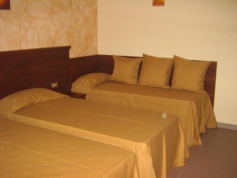 Hostiliae Ciminiera Hotel Ostiglia Buitenkant foto