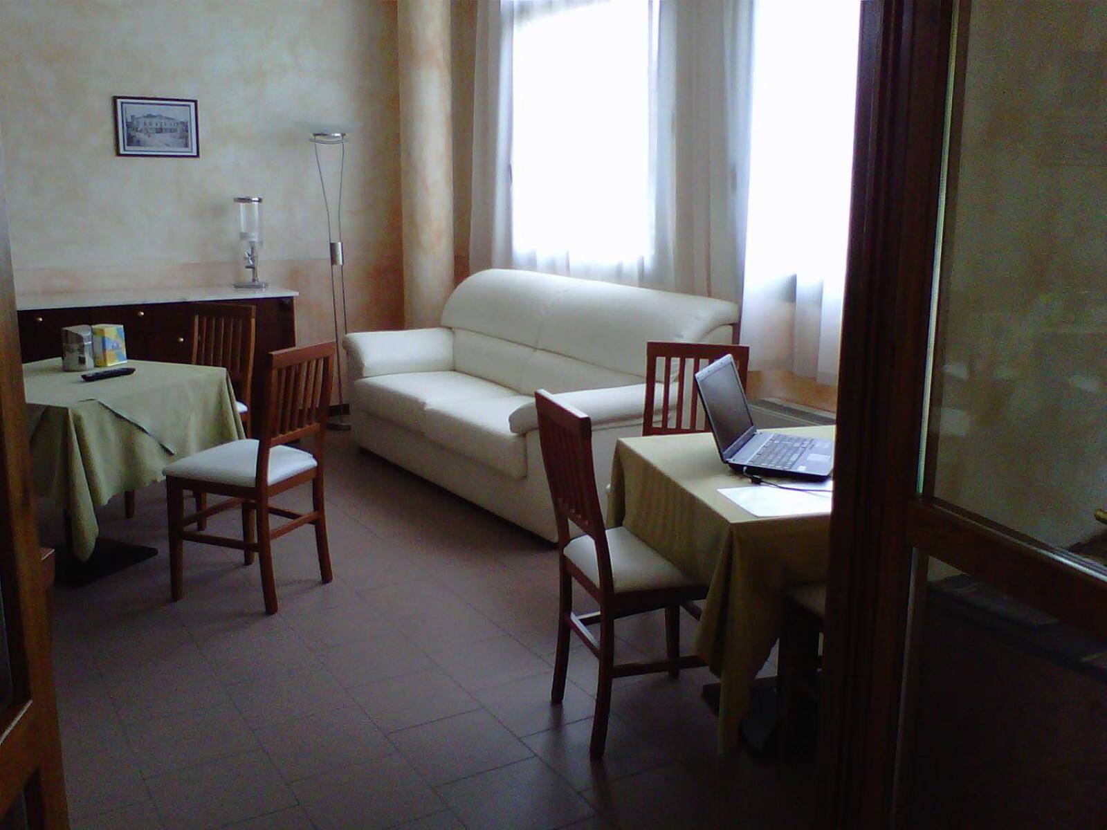 Hostiliae Ciminiera Hotel Ostiglia Buitenkant foto