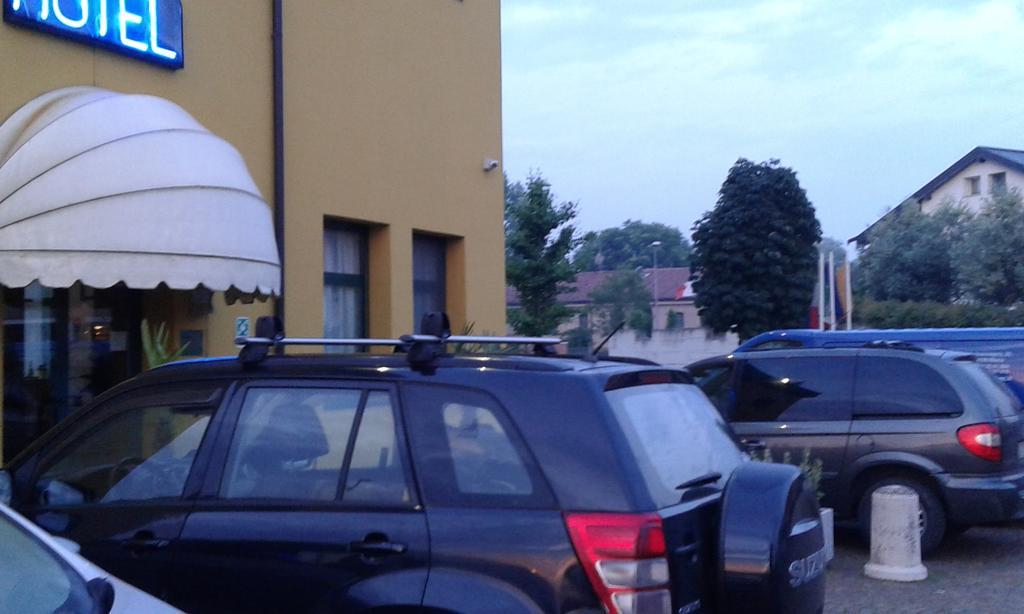 Hostiliae Ciminiera Hotel Ostiglia Buitenkant foto