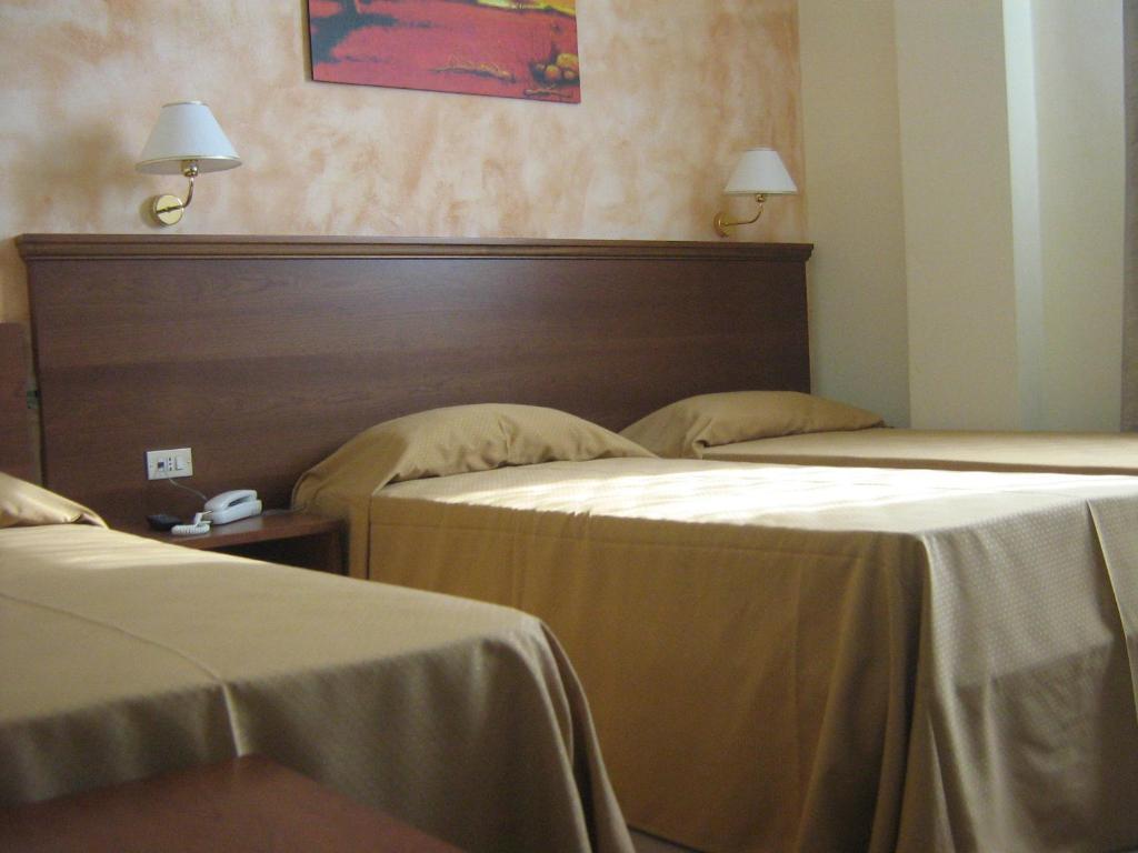 Hostiliae Ciminiera Hotel Ostiglia Buitenkant foto